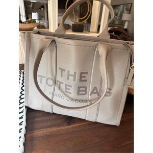 Marc Jacobs Large leather tote